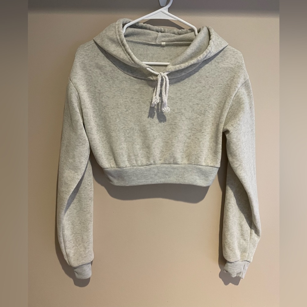 Cropped hoodie